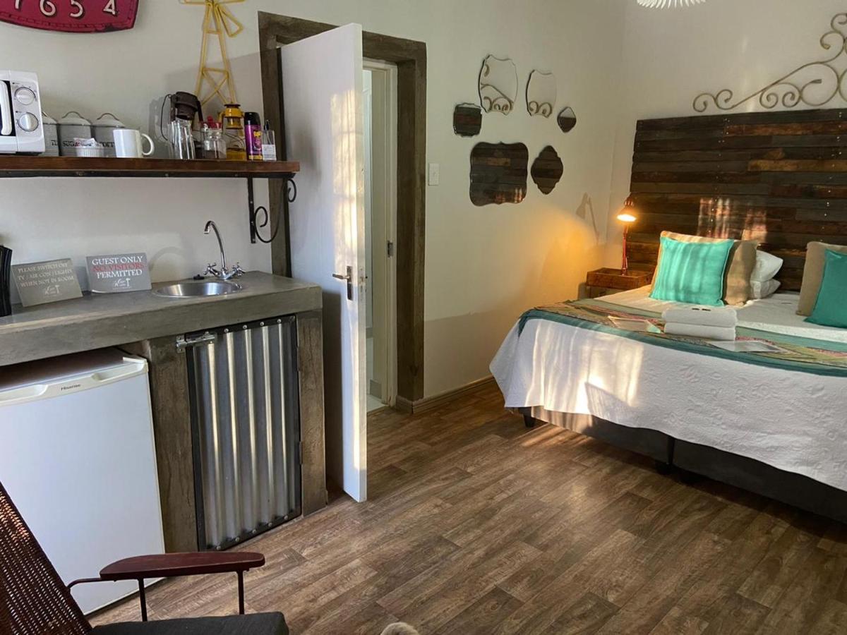 Cape Karoo Guesthouse Beaufort West Dış mekan fotoğraf